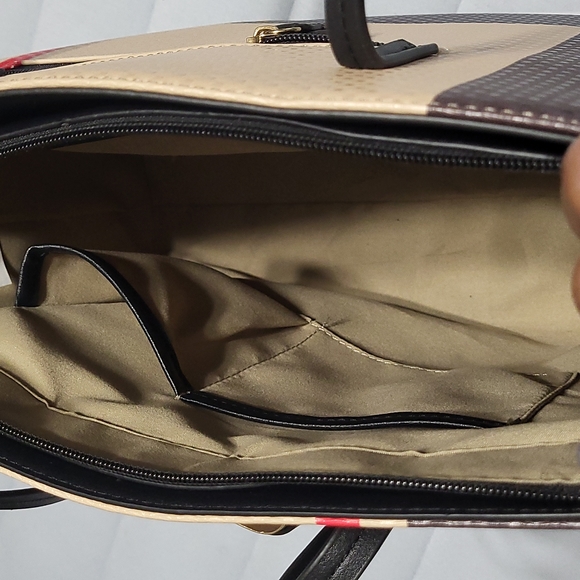 Handbag - Picture 6 of 8